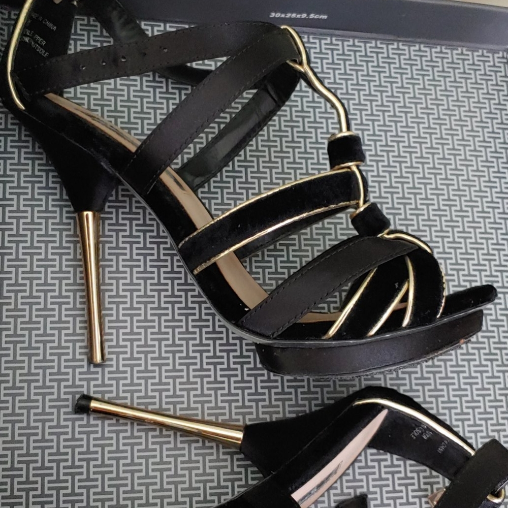 Shoes - Picture 3 of 3